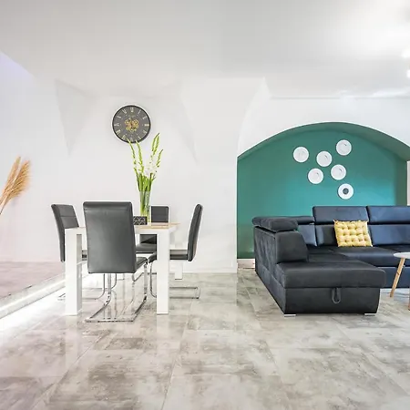 Pod Ratuszem Ii Apartamento Radkow
